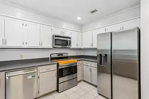 9409 Victoria Ln, Navarre, FL 32566 - Photo 13
