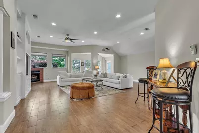 921 Shalimar Point Drive, Shalimar, FL 32579 - Photo 13