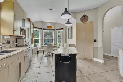 921 Shalimar Point Drive, Shalimar, FL 32579 - Photo 9