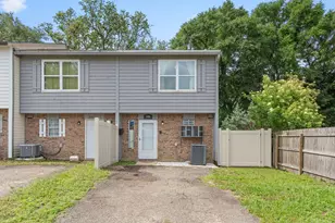 846 Shadow Ln, Fort Walton Beach, FL 32547 - Photo 1