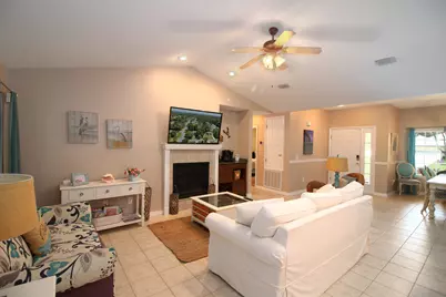 6495 Flagler Drive, Gulf Breeze, FL 32563 - Photo 9