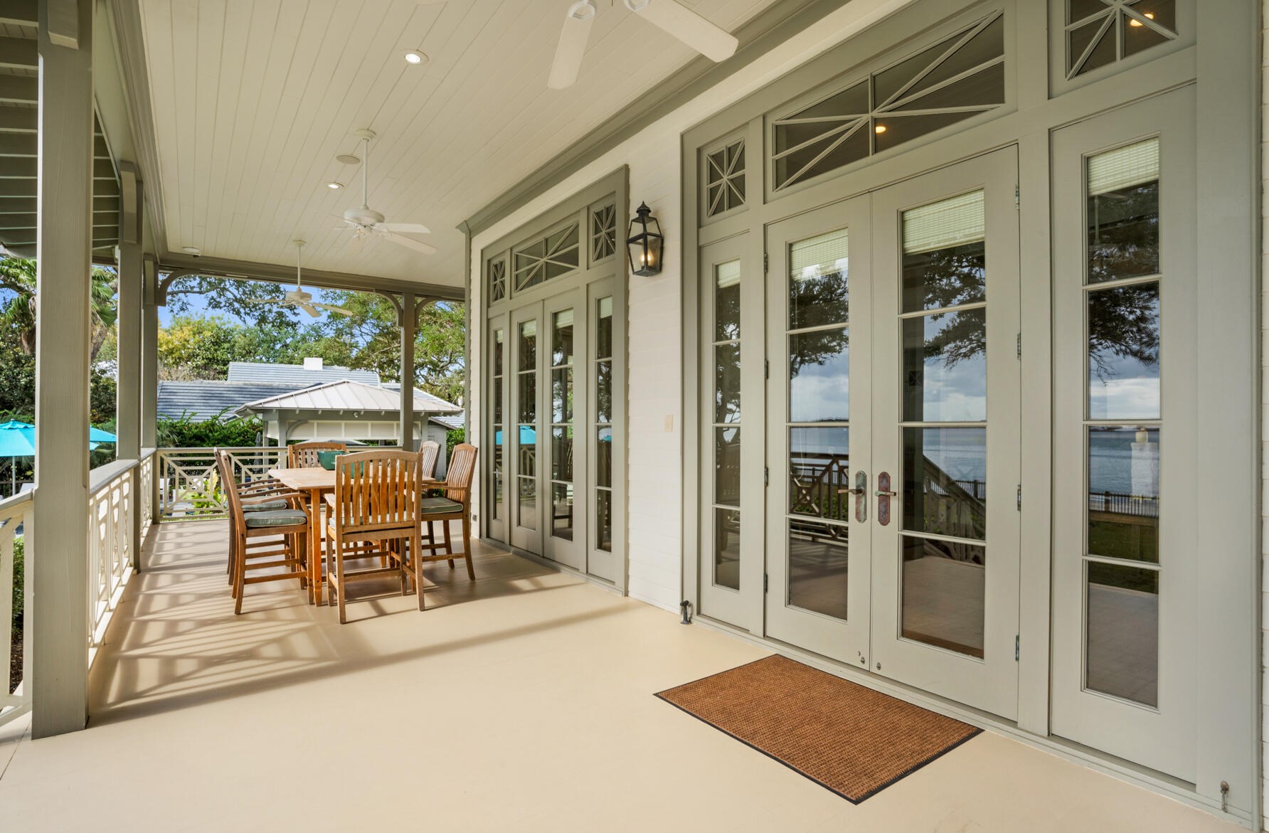 741 Miracle Strip Pkwy, Mary Esther FL  32569-1841 exterior