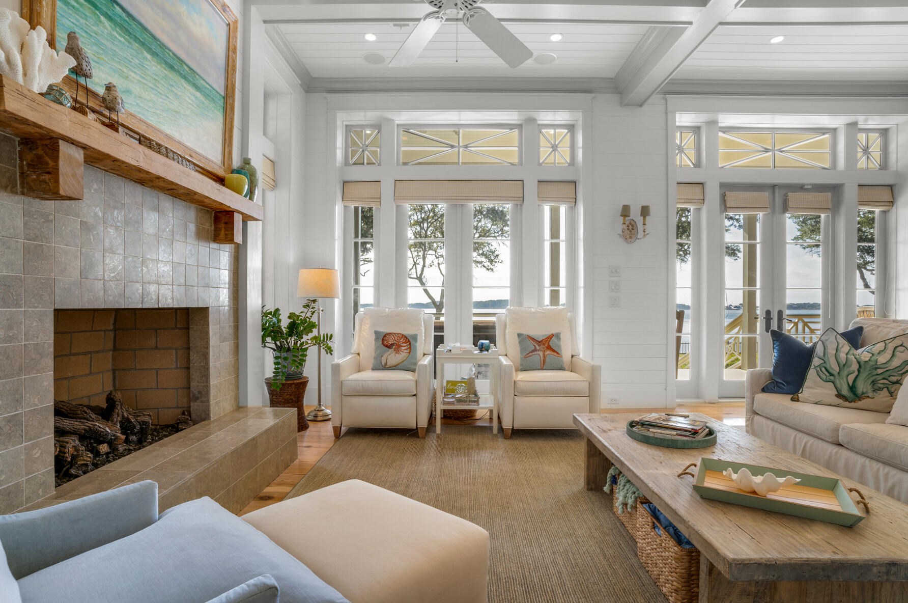 741 Miracle Strip Pkwy, Mary Esther FL  32569-1841 exterior