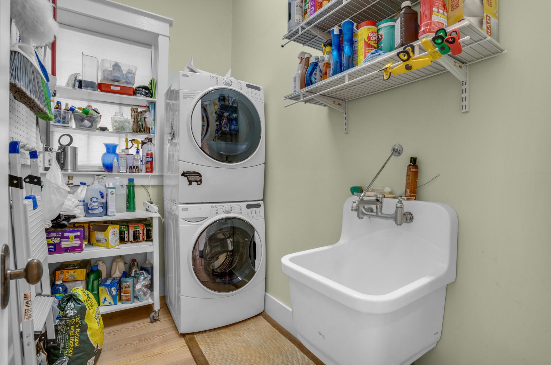 741 Miracle Strip Pkwy, Mary Esther FL  32569-1841 exterior