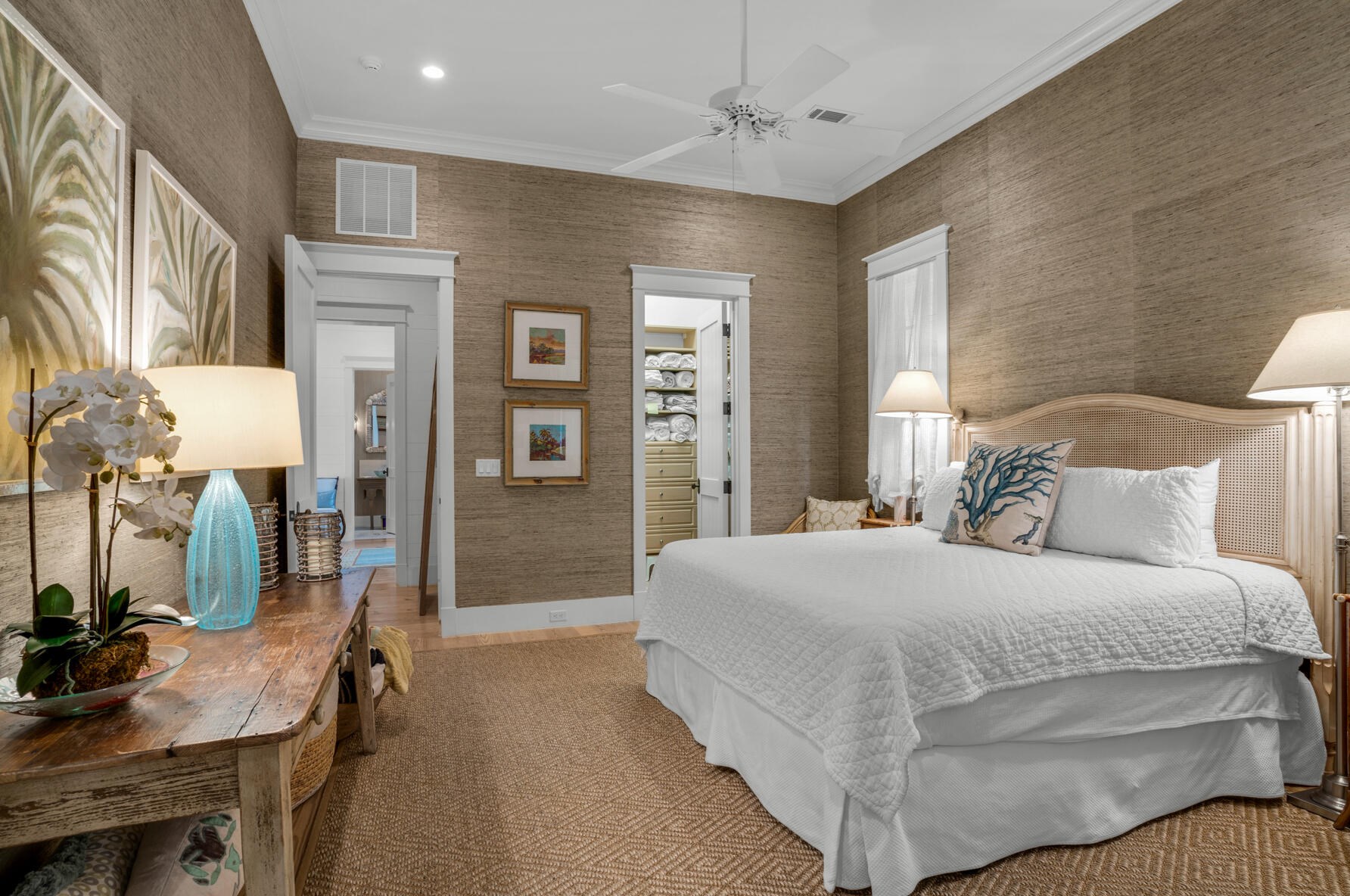 741 Miracle Strip Pkwy, Mary Esther FL  32569-1841 exterior