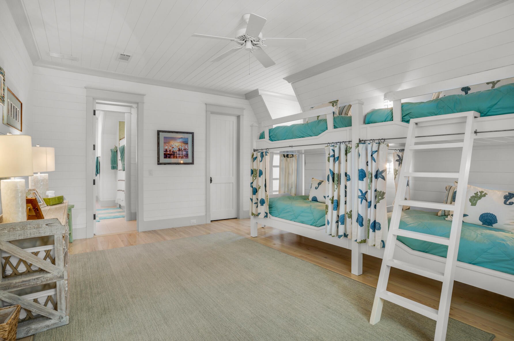 741 Miracle Strip Pkwy, Mary Esther FL  32569-1841 exterior