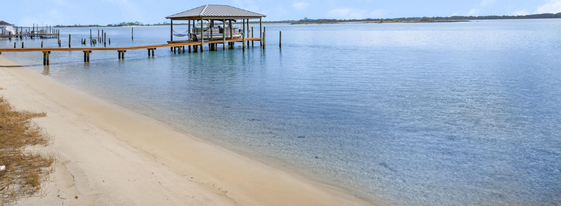 741 Miracle Strip Pkwy, Mary Esther FL  32569-1841 exterior