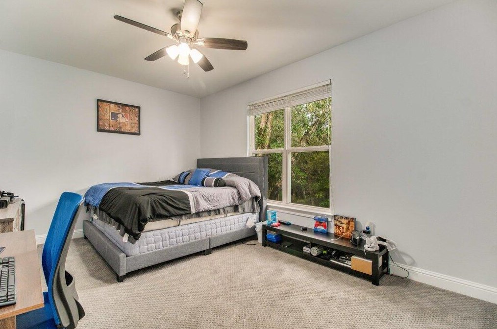 4547 Pfitzer Cir, Crestview FL  32536-2237 exterior