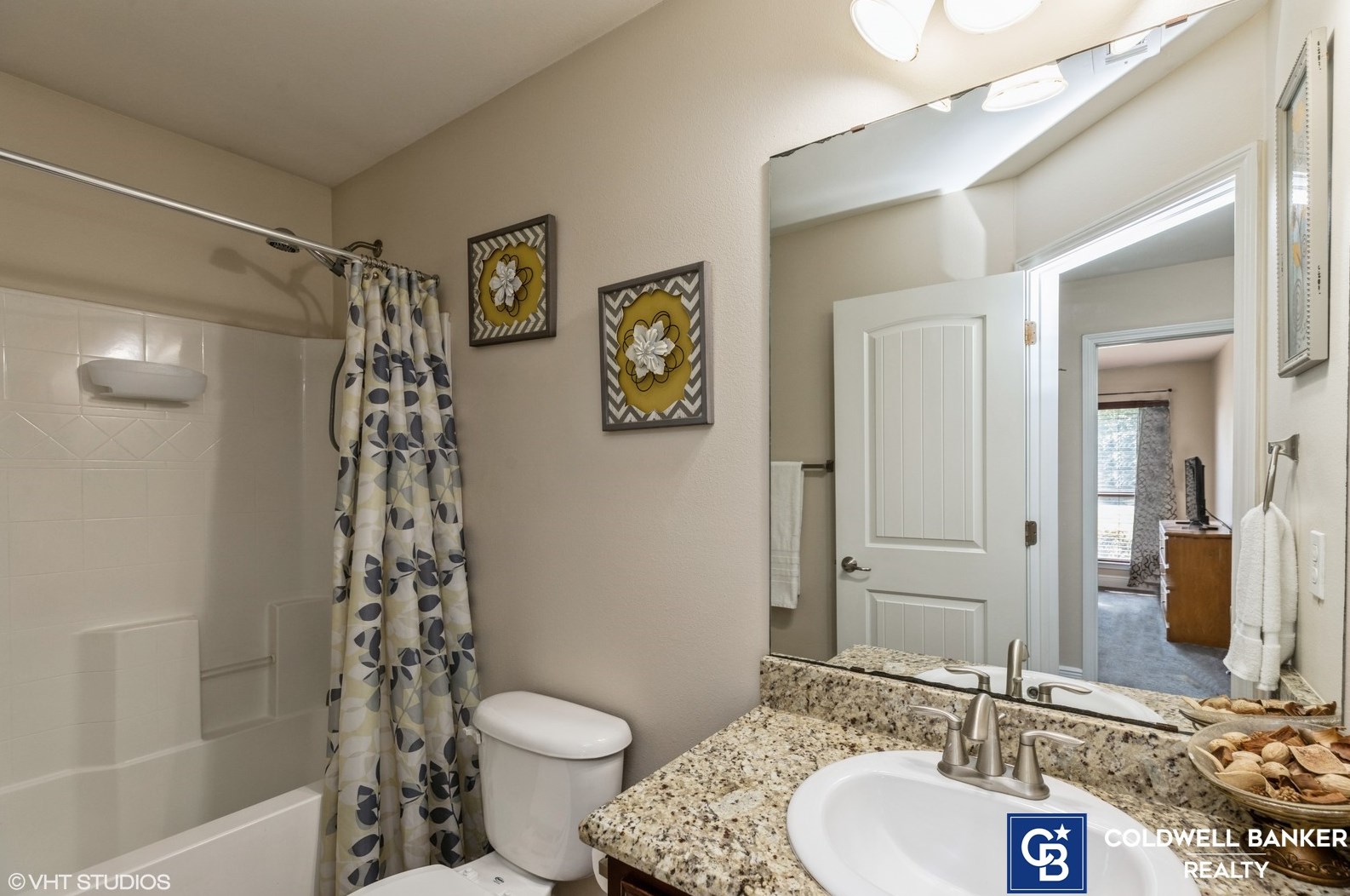 7302 Manatee St, Gulf Breeze FL  32566-7703 exterior