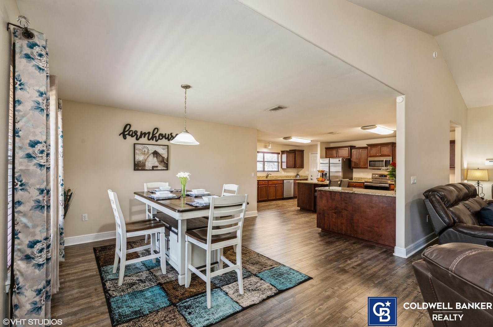 7302 Manatee St, Gulf Breeze FL  32566-7703 exterior