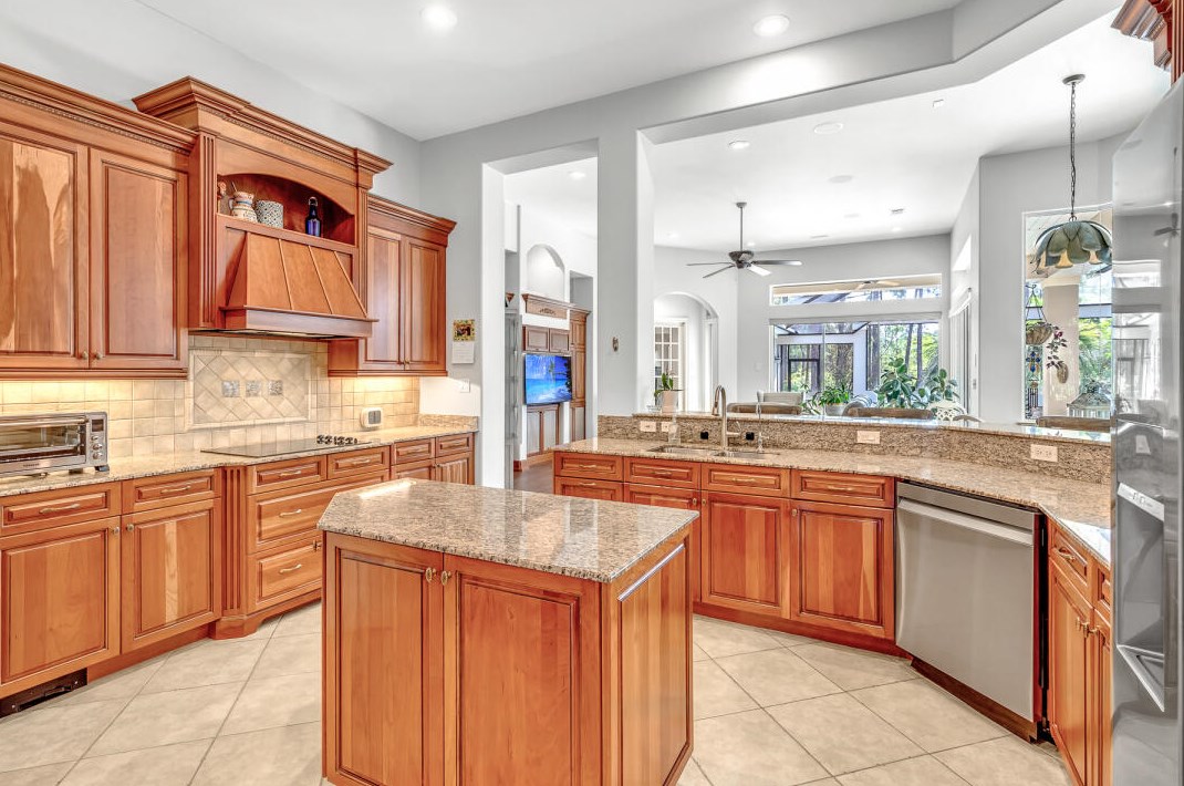 357 Kelly Plantation Dr, Destin FL  32541-3404 exterior