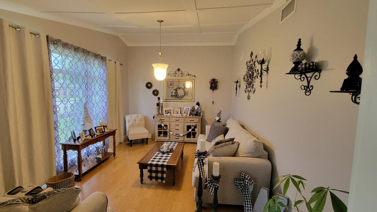 650 Country Club Ave, Fort Walton Beach FL  32547-1763 exterior