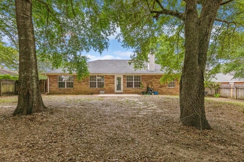5106 Whitehurst Ln, Crestview FL  32536-2203 exterior