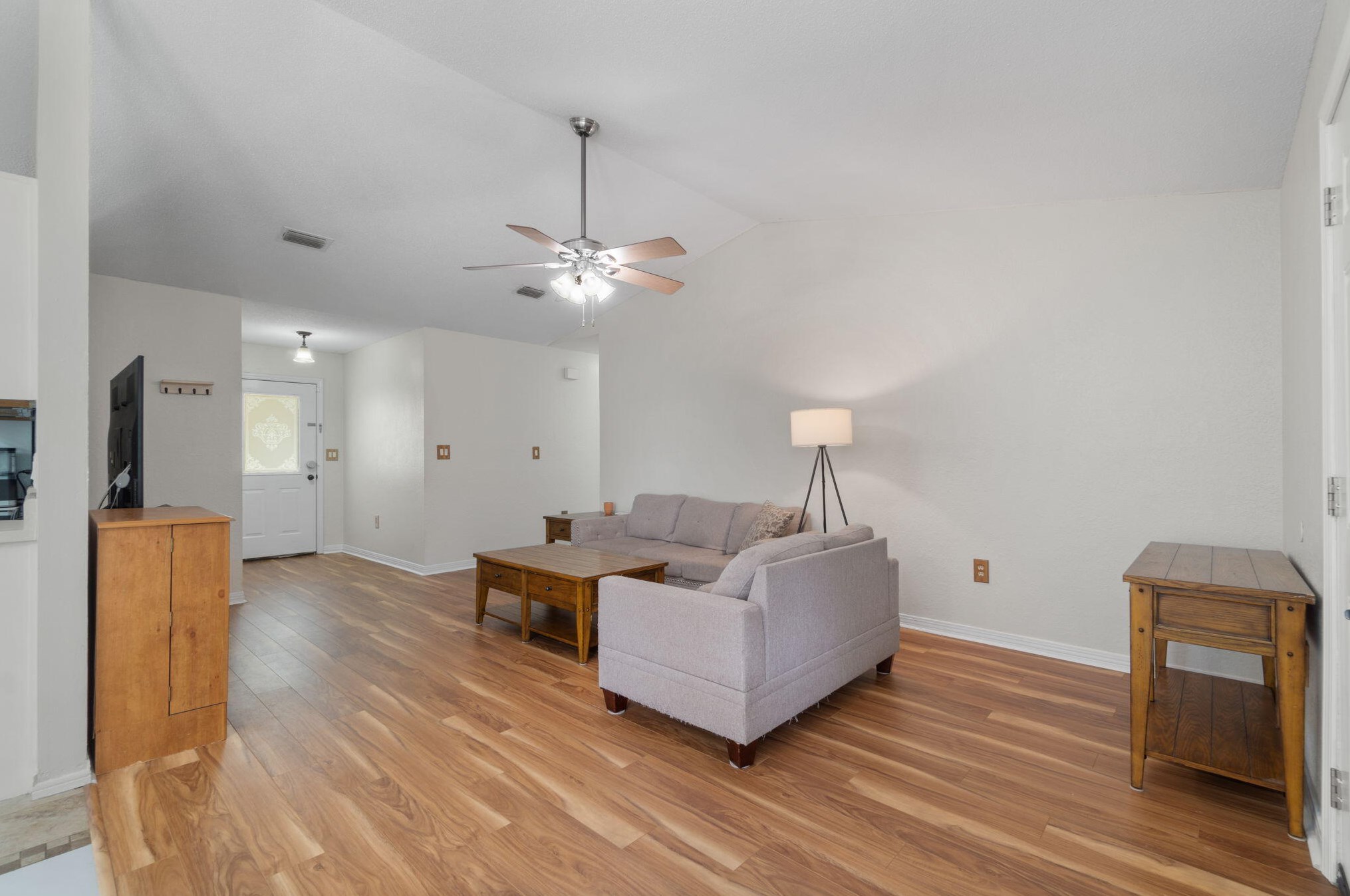 219 Grand Prix Dr, Crestview FL  32536-9296 exterior