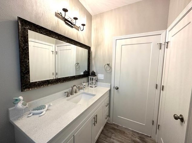 14 Lucky Ln, Mary Esther FL  32569-1424 exterior