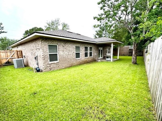 14 Lucky Ln, Mary Esther FL  32569-1424 exterior