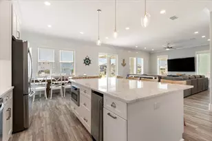 7392 Grand Navarre Blvd, Navarre, FL 32566 - Photo 13