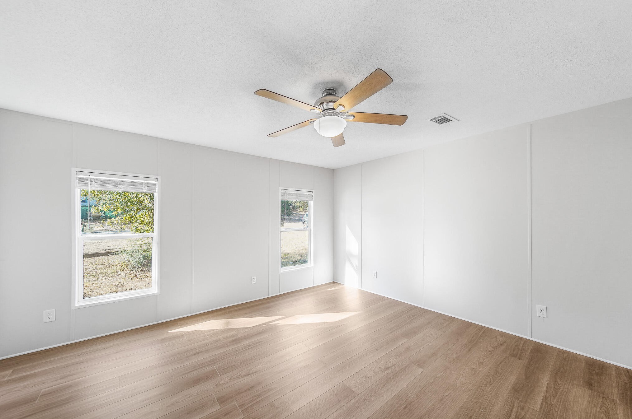 5985 Chardee Rd, Crestview FL  32539-9507 exterior