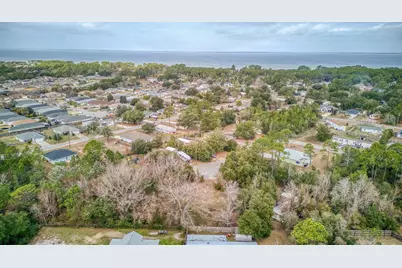 5609 Monument Court, Gulf Breeze, FL 32563 - Photo 13