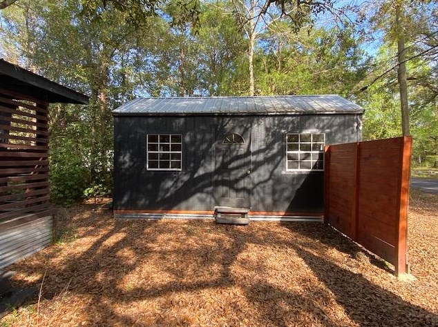 3432 Oak Tree Ln, Milton FL  32571-8925 exterior