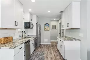 7476 Sunset Harbor Dr, Navarre, FL 32566 - Photo 5