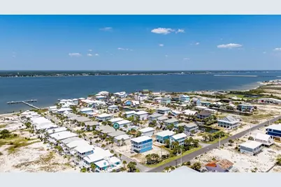 1487 Homeport Drive, Navarre, FL 32566 - Photo 47