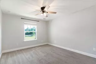 9044 Quail Roost Dr, Navarre, FL 32566 - Photo 5