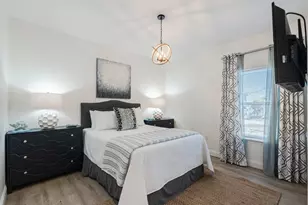 7433 Gulf Blvd, Navarre, FL 32566 - Photo 17