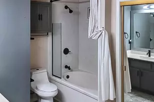 4568 Kate Ct, Niceville, FL 32578 - Photo 23