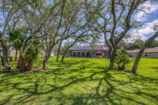 2796 Pebble Beach Dr, Navarre, FL 32566 - Photo 69