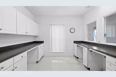 4100 S Ferdon Boulevard S #C4, Crestview, FL 32536 - Photo 9