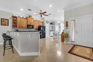 2092 Pritchard Point Dr, Navarre, FL 32566 - Photo 15