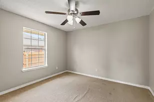 1871 Falling Leaves Ct, Navarre, FL 32566 - Photo 15