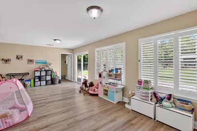 2900 Wallace Lake Road, Pace, FL 32571 - Photo 21