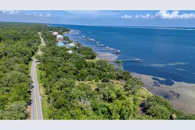 5161 Soundside Drive, Gulf Breeze, FL 32563 - Photo 9