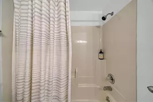 214 SW Miracle Strip Parkway SW, Fort Walton Beach, FL 32548 - Photo 7