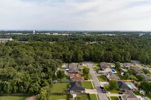 303 Patricia Ln, Fort Walton Beach, FL 32547 - Photo 59