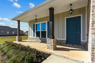 4016 Watergate Dr, Milton, FL 32570 - Photo 3