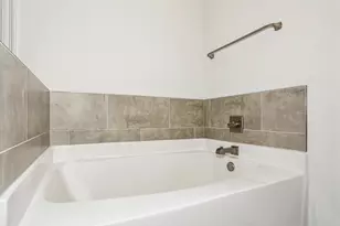 4016 Watergate Dr, Milton, FL 32570 - Photo 19