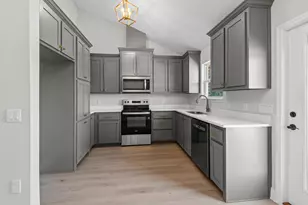 7929 Twin Lake Dr Dr, Milton, FL 32583 - Photo 11