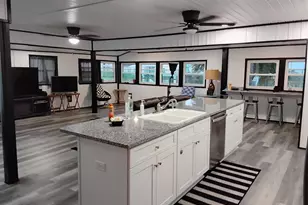 7476 Gulf Blvd, Navarre, FL 32566 - Photo 21