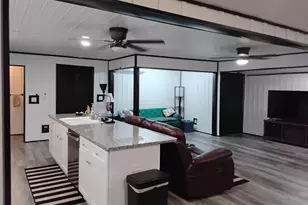 7476 Gulf Blvd, Navarre, FL 32566 - Photo 5