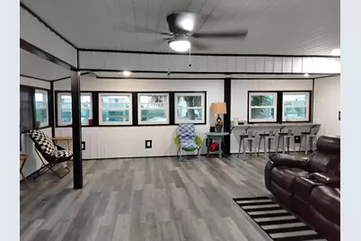 7476 Gulf Boulevard, Navarre, FL 32566 - Photo 13