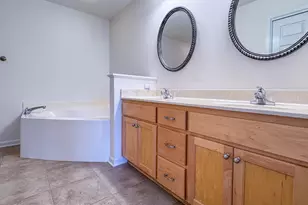 1342 Tiger Lake Dr, Gulf Breeze, FL 32563 - Photo 21