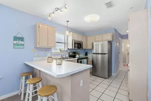 7472 Sunset Harbor Dr, Navarre, FL 32566 - Photo 7