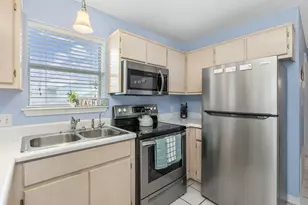 7472 Sunset Harbor Dr, Navarre, FL 32566 - Photo 9