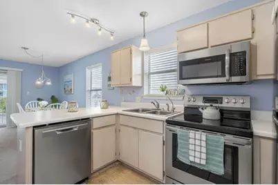 7472 Sunset Harbor Drive #APT 323, Navarre, FL 32566 - Photo 5