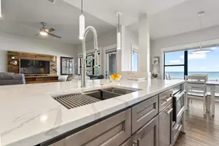 70 Baybridge Dr, Gulf Breeze, FL 32561 - Photo 49