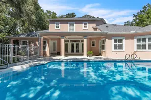 92 Chanteclaire Cir, Gulf Breeze, FL 32561 - Photo 1