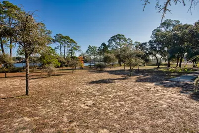 303 SE Gilliland Road SE, Pensacola, FL 32507 - Photo 35